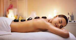 Masaje Relajante Con Piedras Calientes